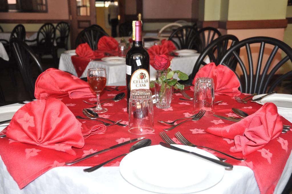 Hotel Central Park Nairobi Ngoại thất bức ảnh