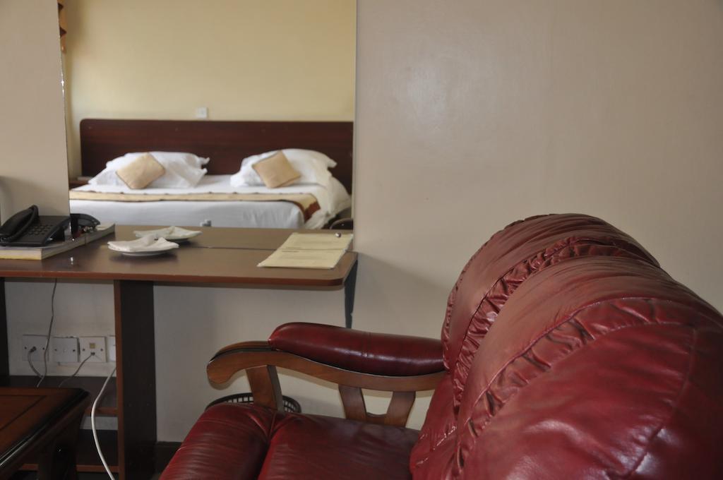 Hotel Central Park Nairobi Ngoại thất bức ảnh